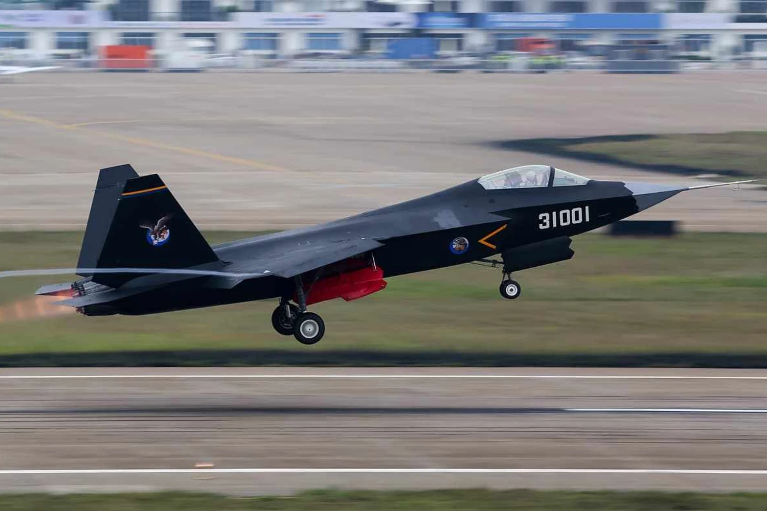 Demonstrador FC-31, que deu origem ao J-35
