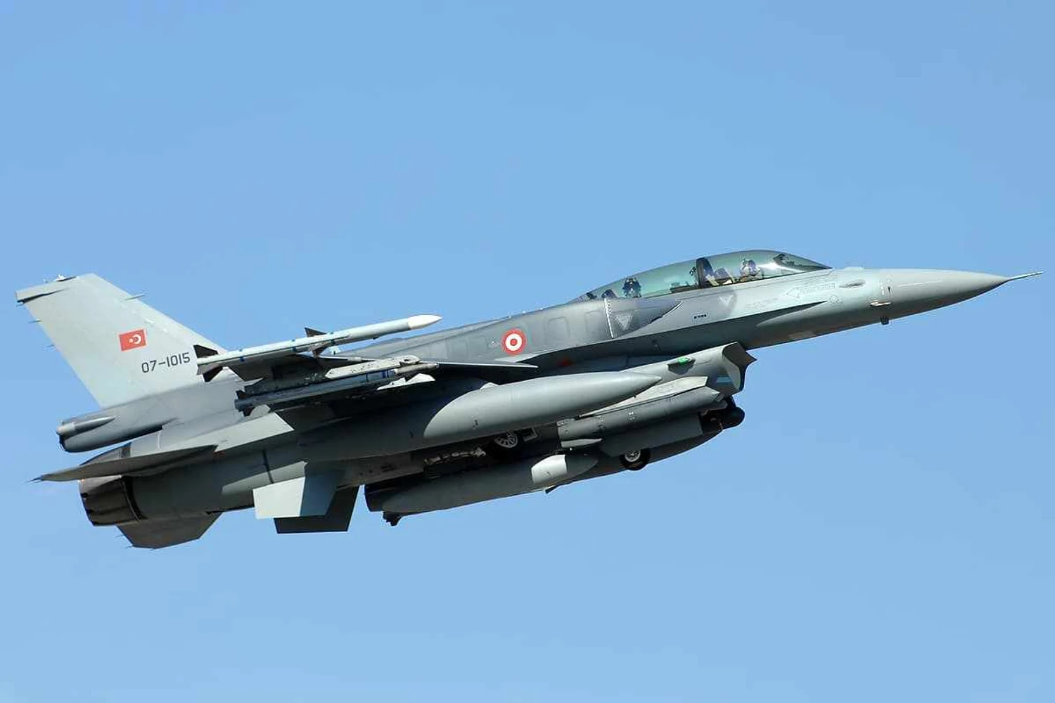 Governo dos EUA aprova venda de caças F-16 para a Turquia e F-35 para a Grécia
