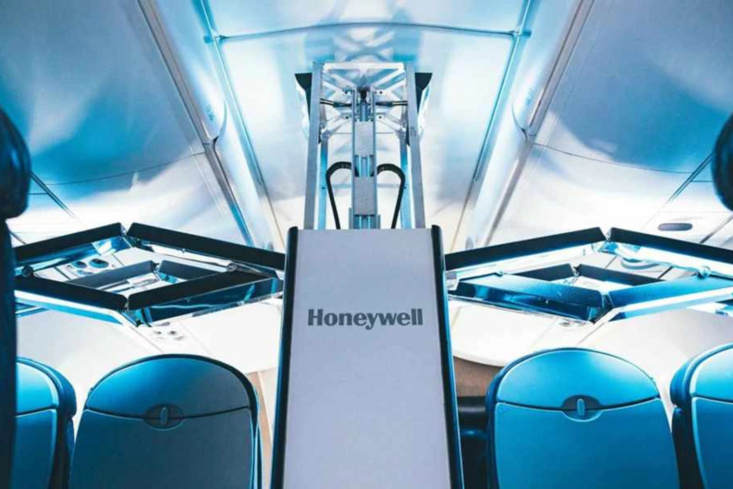 Sistema UV Cabin System, desenvolvido pela Honeywell durante a pandemia e já utilizado pela Azul (Honeywell)