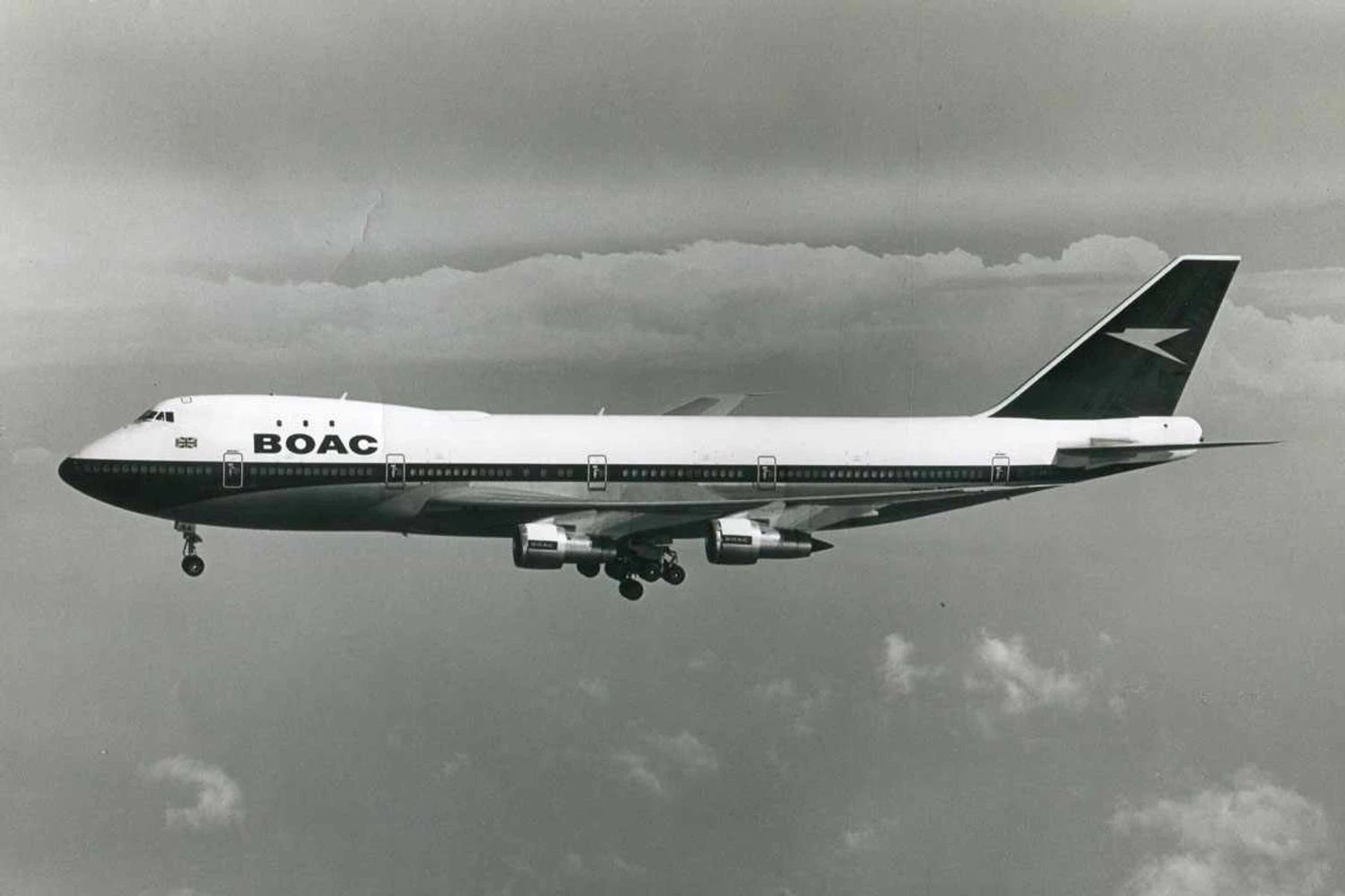 O Jumbo estreou na empresa ainda nos tempos da BOAC, na versão 747-100 em 1971 (BA)