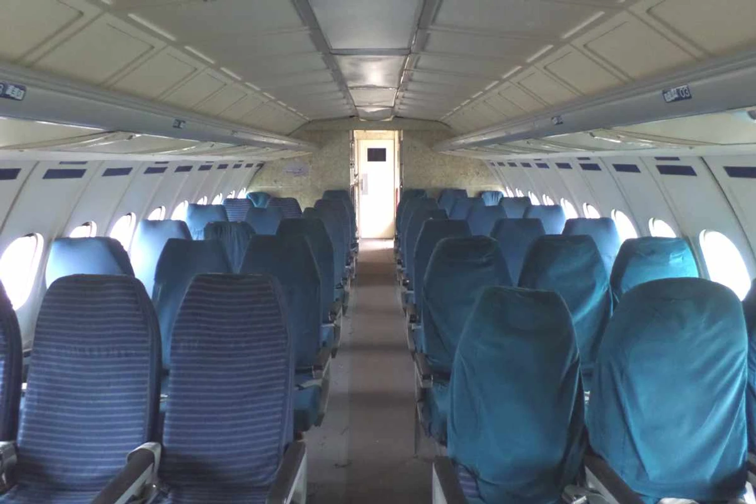 O Tu-154 foi projetado para transportar até 180 passageiros (Lentokonefani)