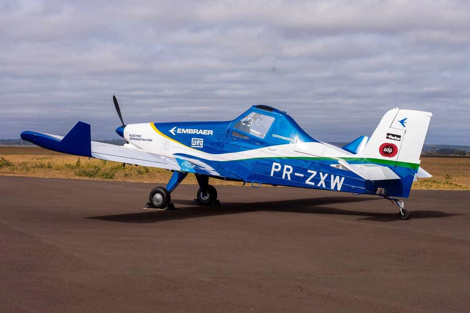 Embraer e grupo português unem forças para projetar avião elétrico