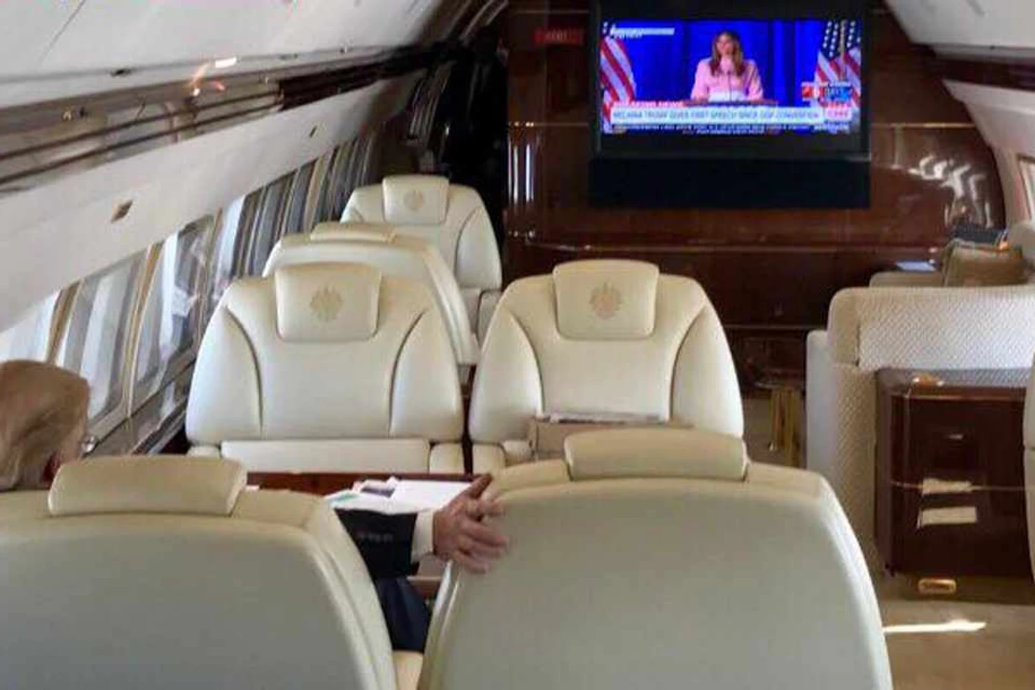 Donald Trump a bordo do Boeing 757