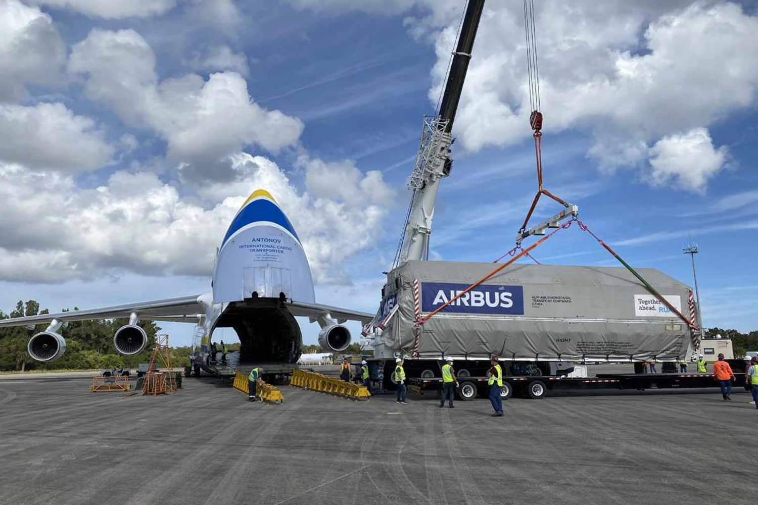 Antonov An-124