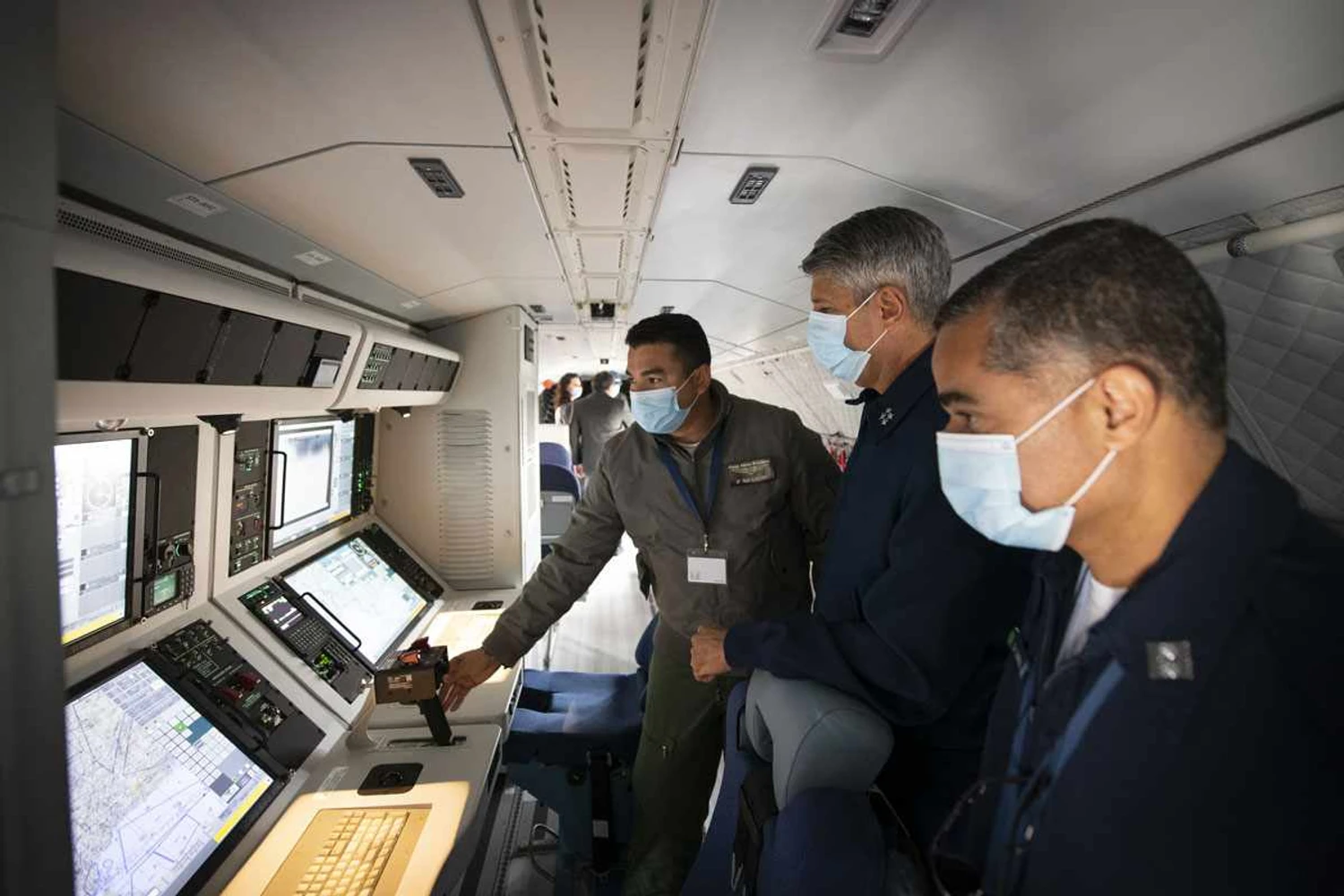 Interior da aeronave de busca e salvamento (FAB)