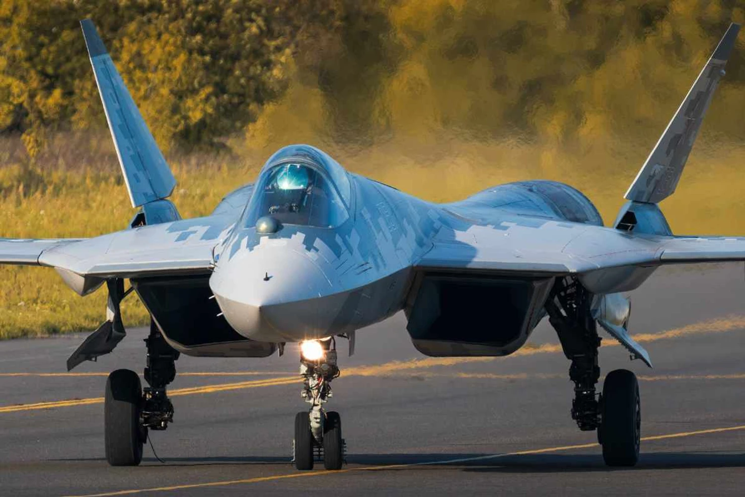 Rússia recebe primeiro Su-57 produzido em série; caça foi rejeitado no Brasil