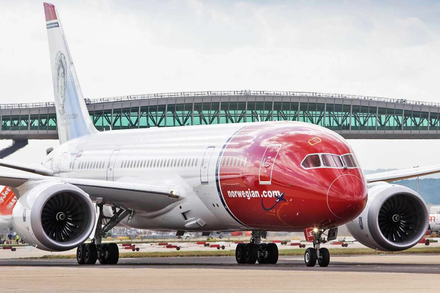 Norwegian Air will return its Boeing 787 to lessors (NA)