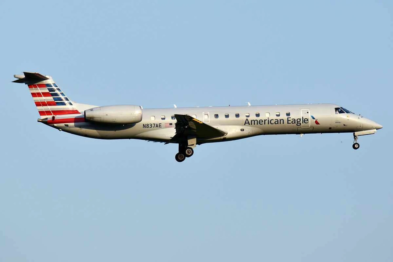 Jato de ocasião, ERJ 140 deixará de voar na American Airlines