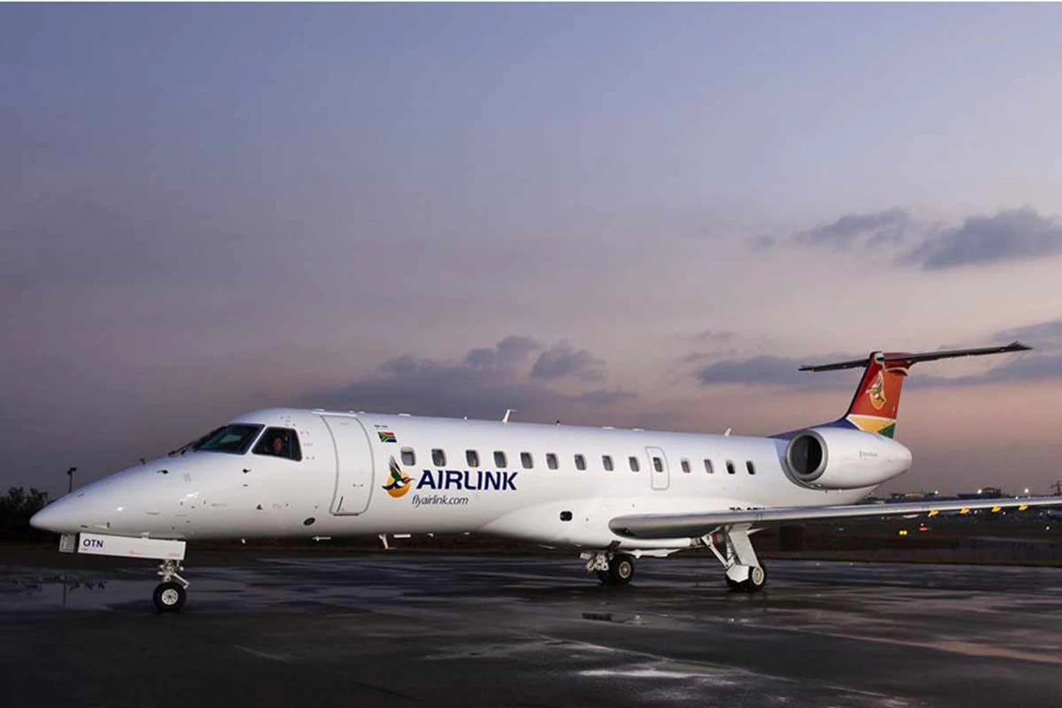 airlink-erj140