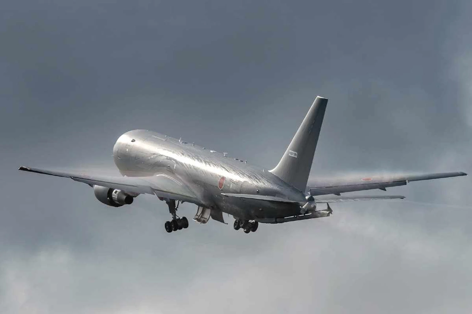 Japão ganha luz verde para mais nove aviões-tanque Boeing KC-46