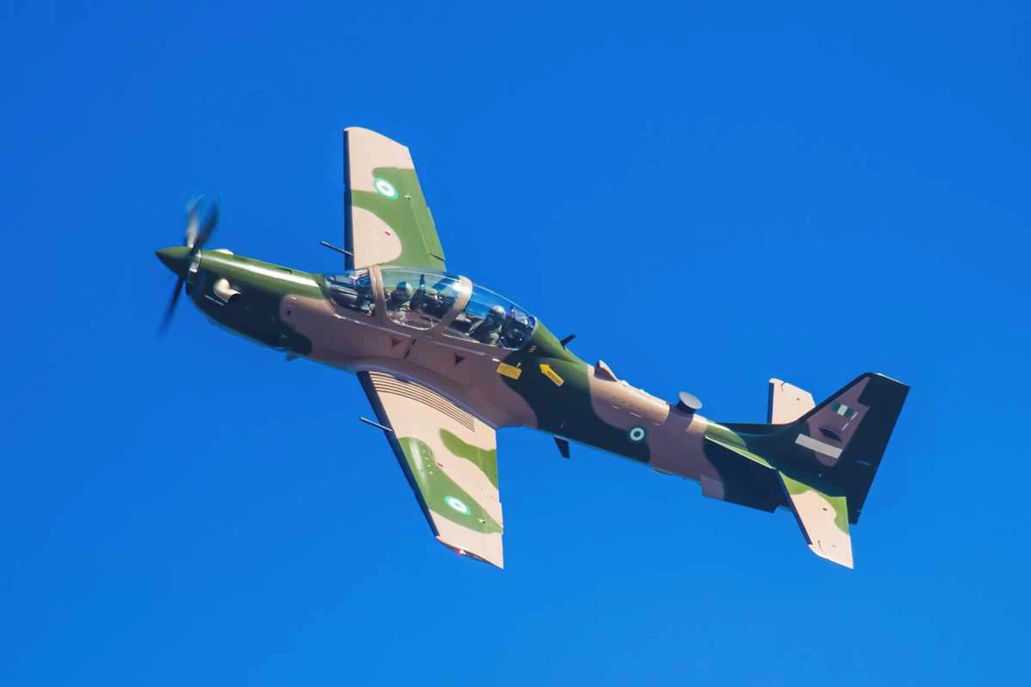 Força Aérea da Nigéria amplia base aérea para abrigar aviões Super Tucano