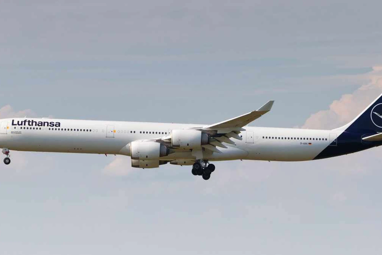 Lufthansa decide retomar voos com os quadrimotores A340-600