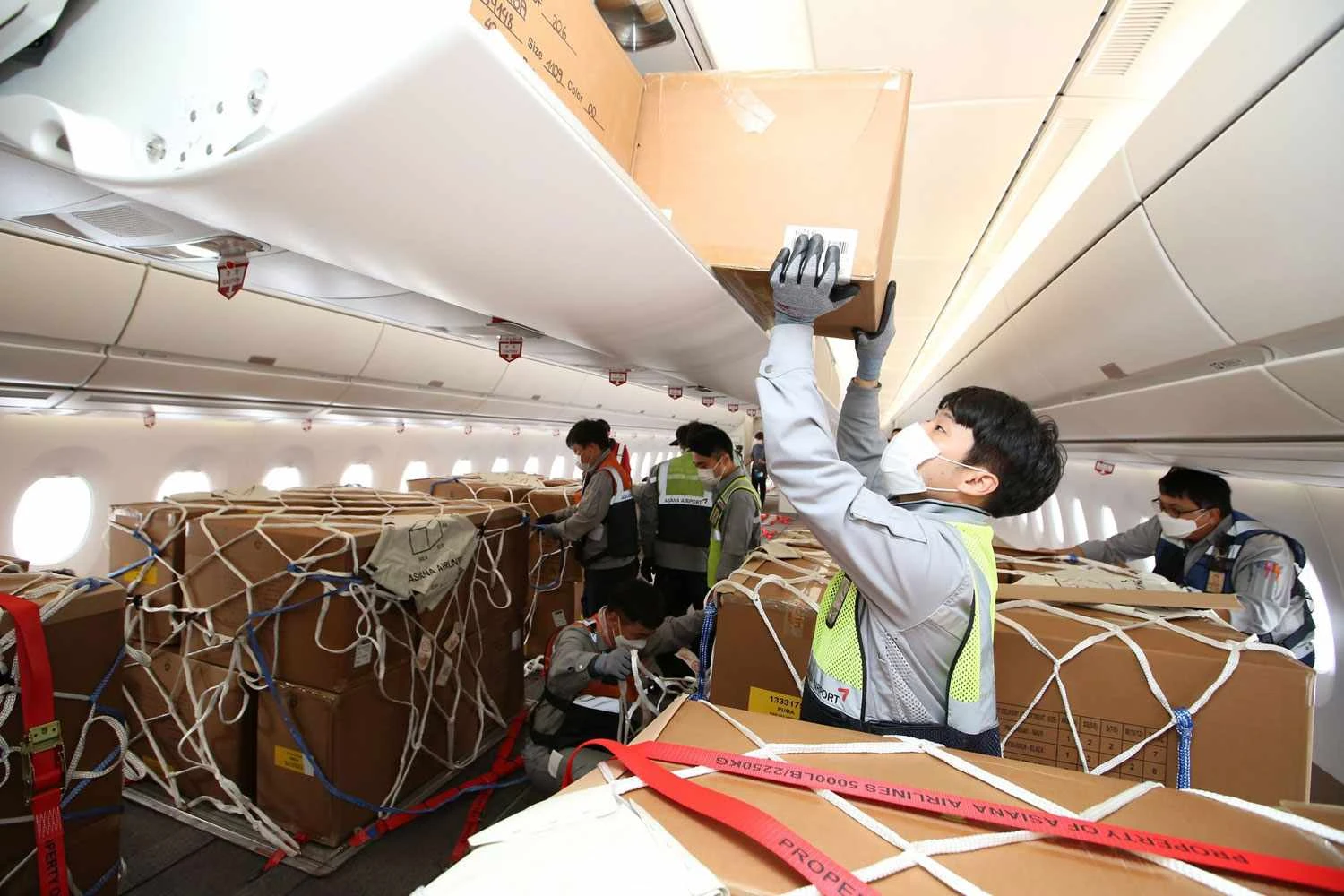 No ano passado, a Asiana converteu alguns A350 para carga de forma provisória (Airbus)