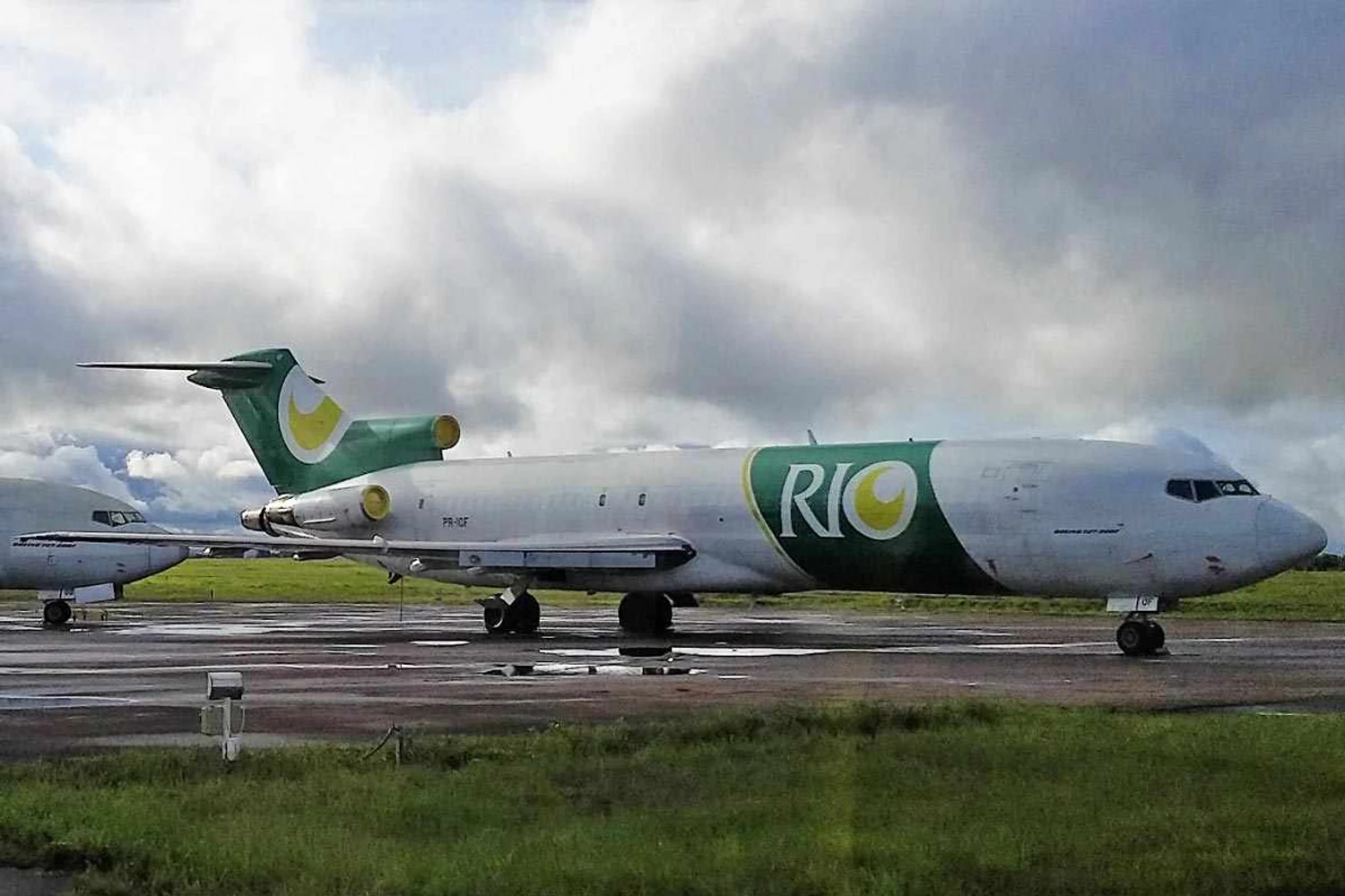 Boeing 727-200 da Rio (Melo Araújo)