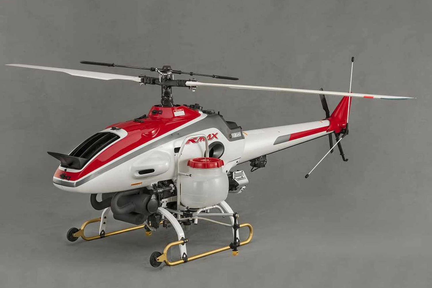 Helicóptero não-tripulado R-MAX, da Yamaha