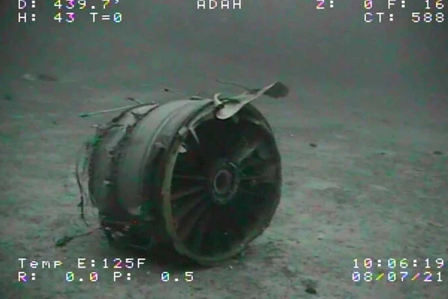 Parte do motor JT8D (NTSB)