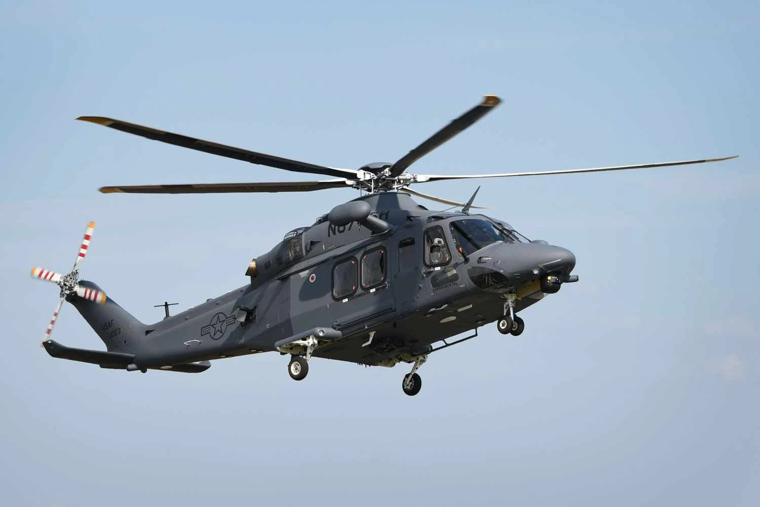 Força Aérea dos EUA encomenda mais oito helicópteros MH-139A Grey Wolf