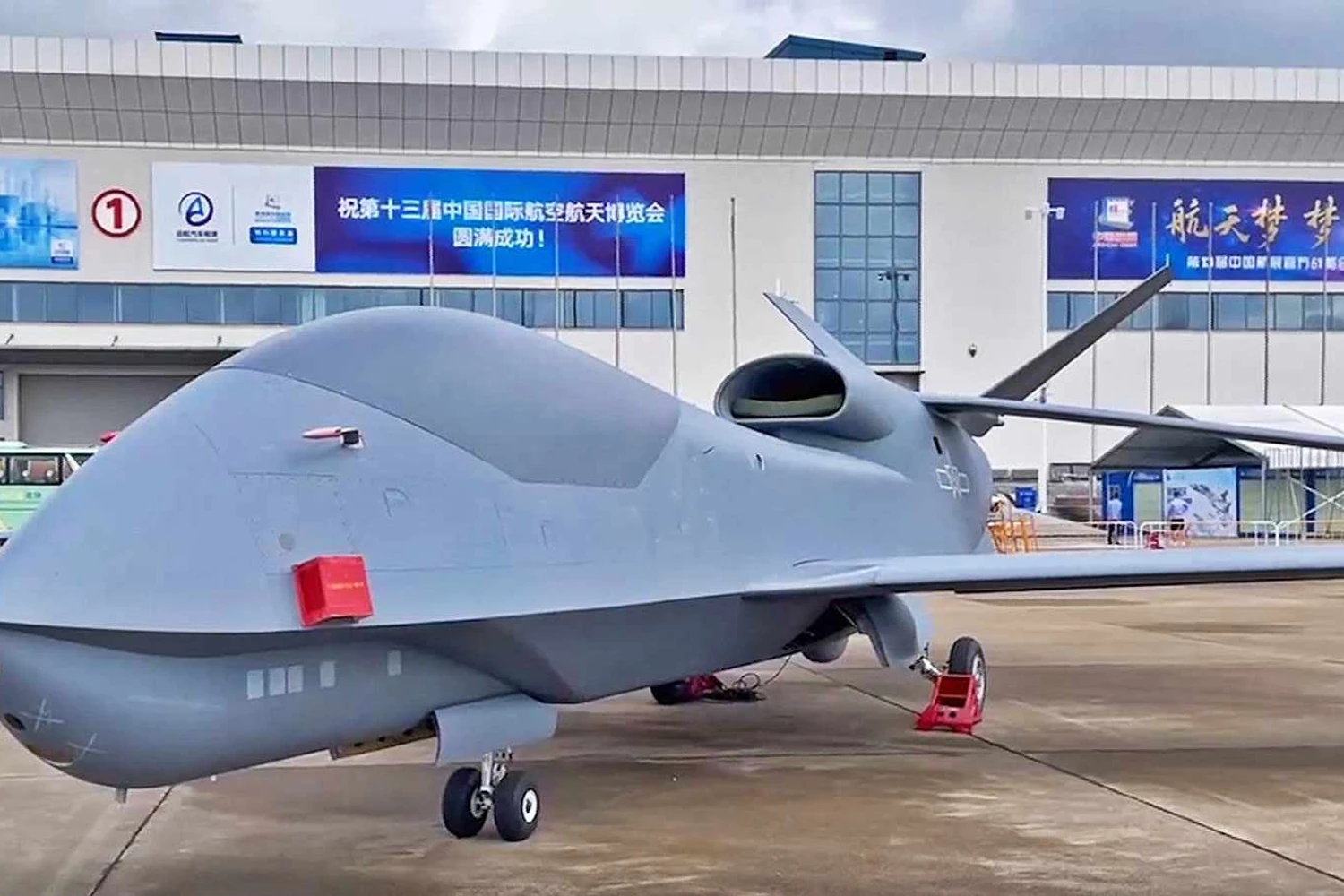 O drone WZ-7, destinado a missões de reconhecimento e patrulha de longa duração