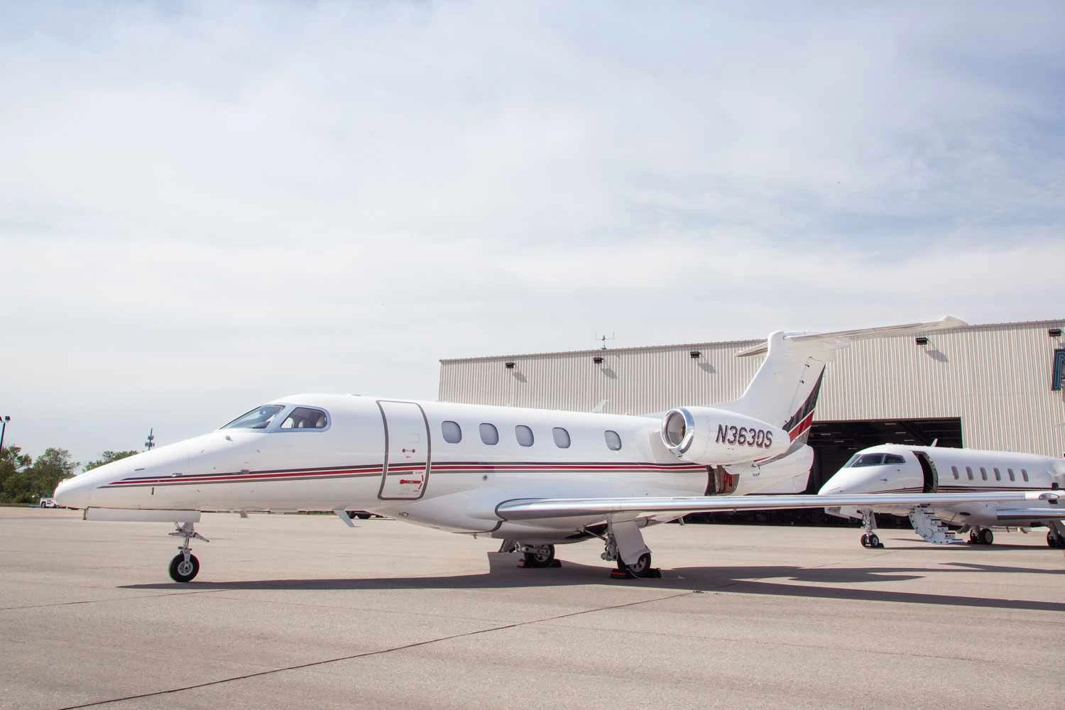 Embraer fecha venda de até 100 jatos Phenom 300E para a NetJets