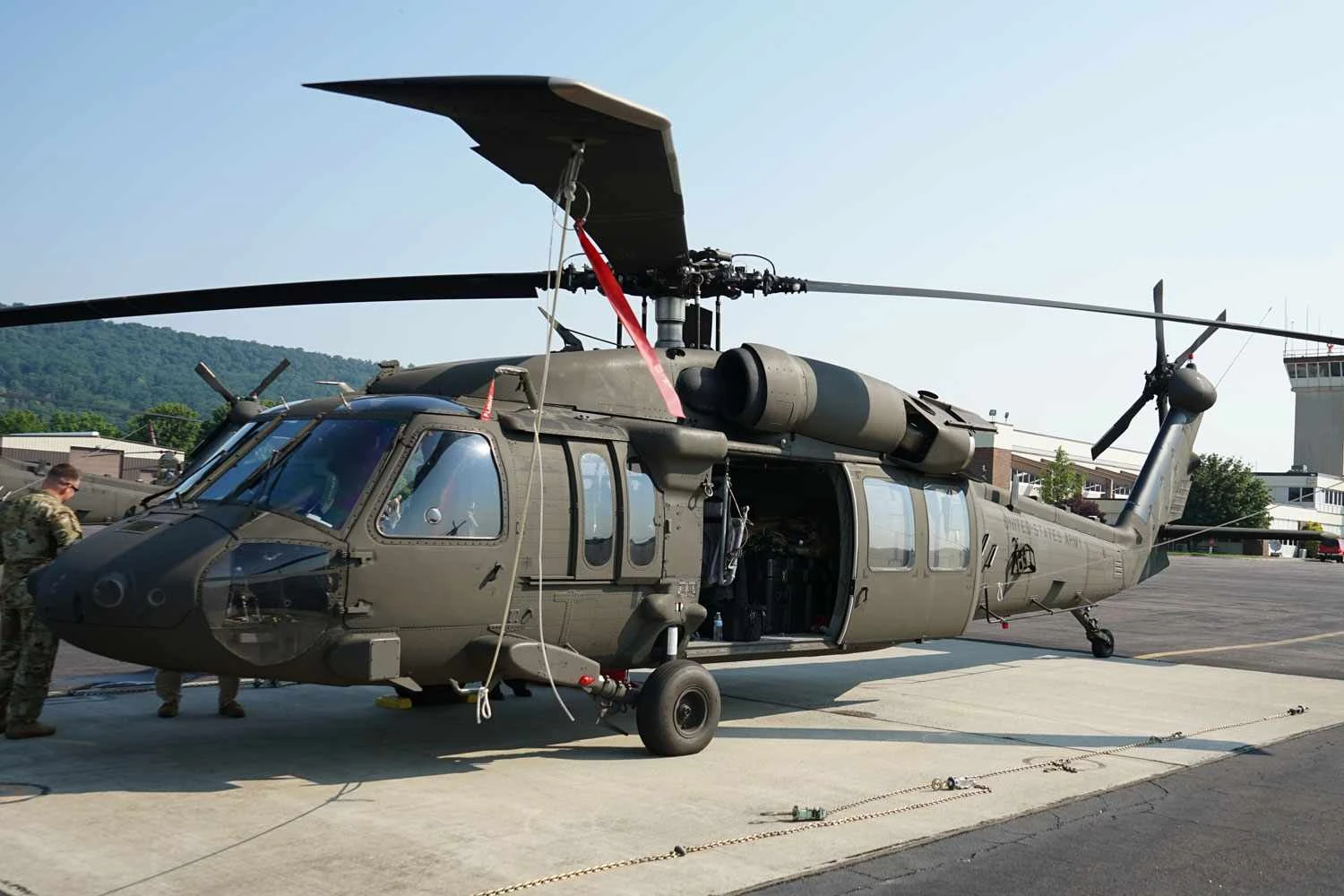Exército dos EUA inicia avaliação operacional do helicóptero UH-60V