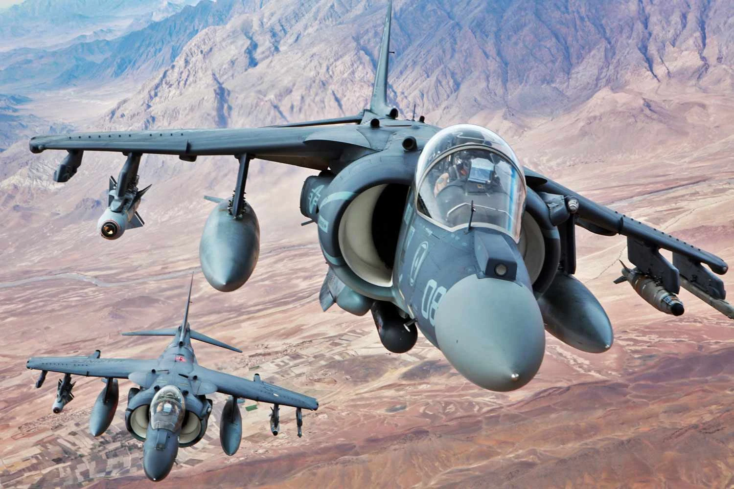 Dois AV-8B dos Fuzileiros Navais dos EUA (USMC)