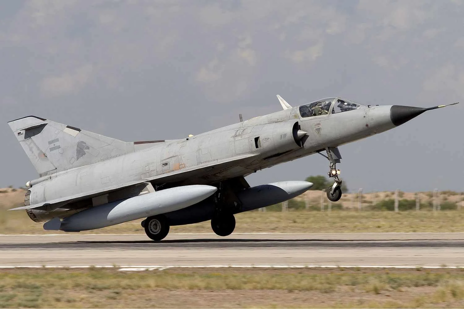 O Mirage III era o principal ca&ccedil;a da Argentina at&eacute; 2015 (Chris Lofting/CC)