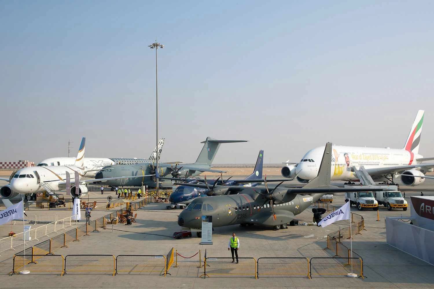 Se não terá novidades, o estande da Airbus terá grande número de aviões (Airbus)