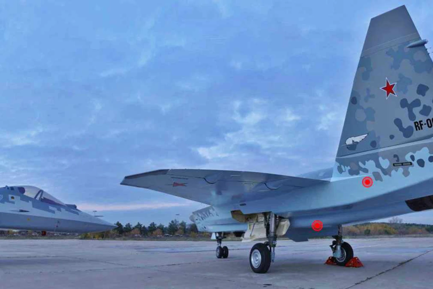 Os dois jatos devem ser apresentados no Dubai Airshow (Rostec)