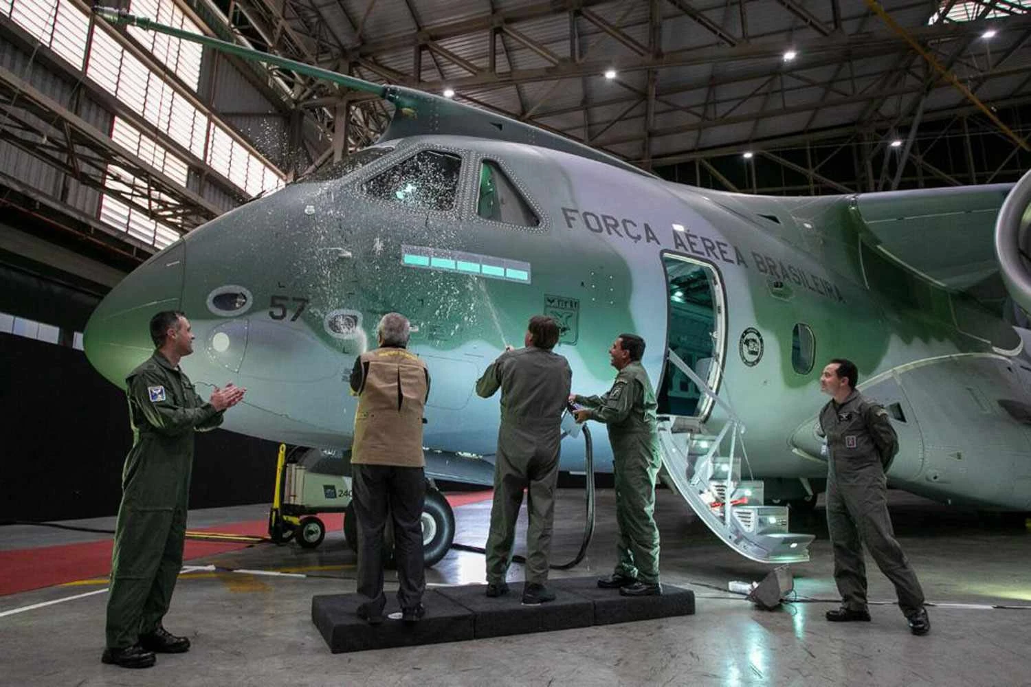 Atual governo decidiu reduzir encomenda original de 28 aviões para apenas 15 unidades (FAB)