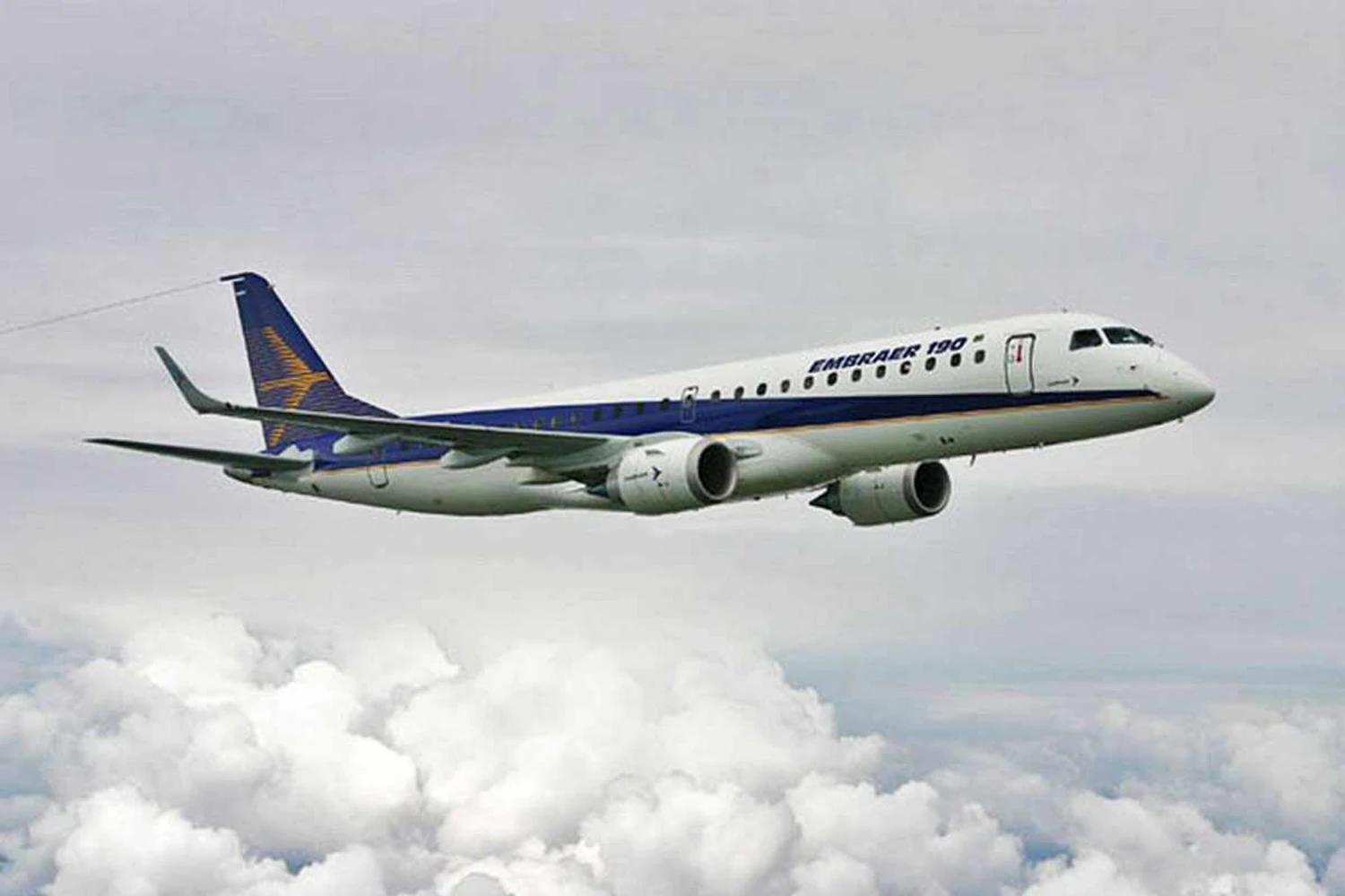 Embraer190-195_800