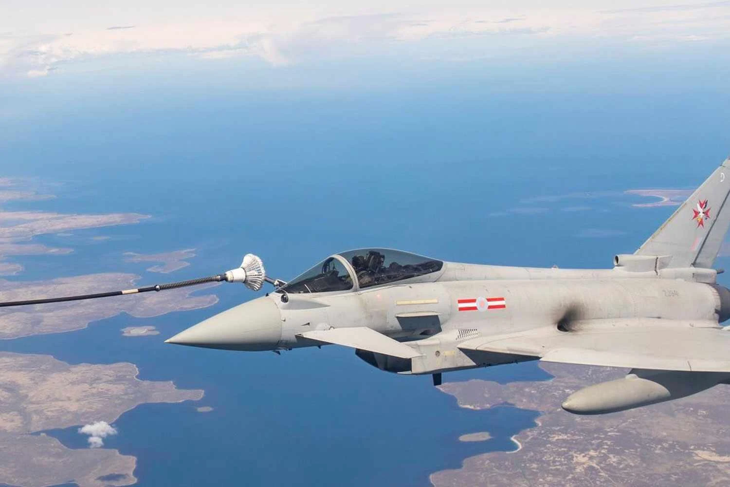 Um dos quatro caças Typhoon baseados nas Malvinas (RAF)