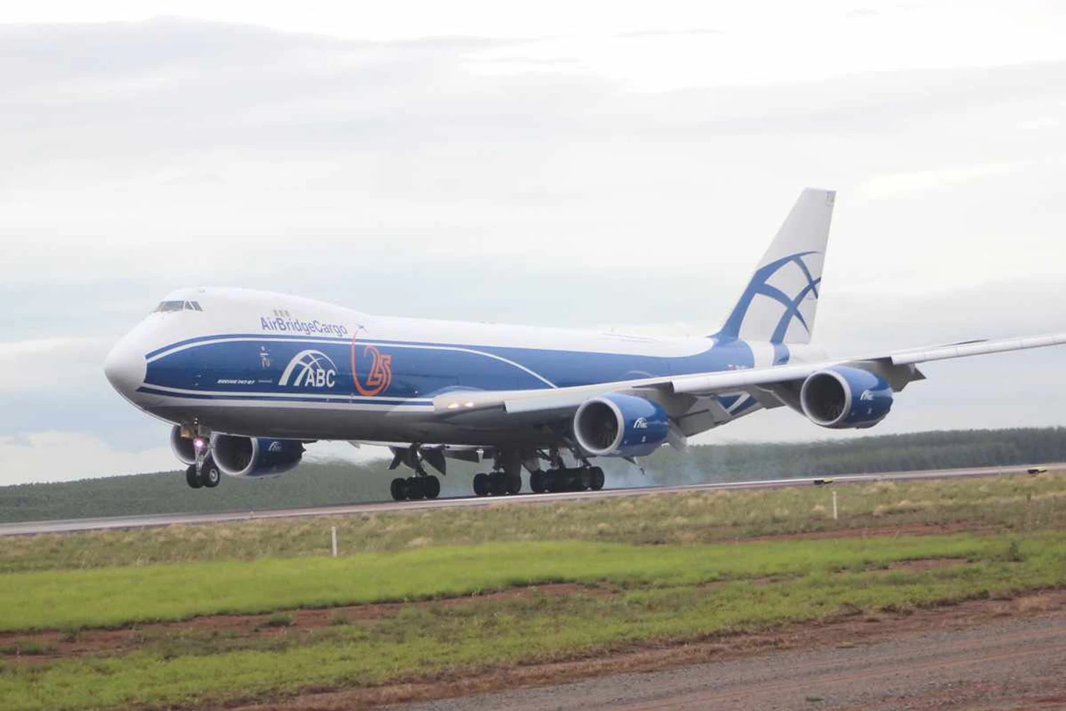 Companhia cargueira da Rússia suspende todos os voos com jatos da Boeing