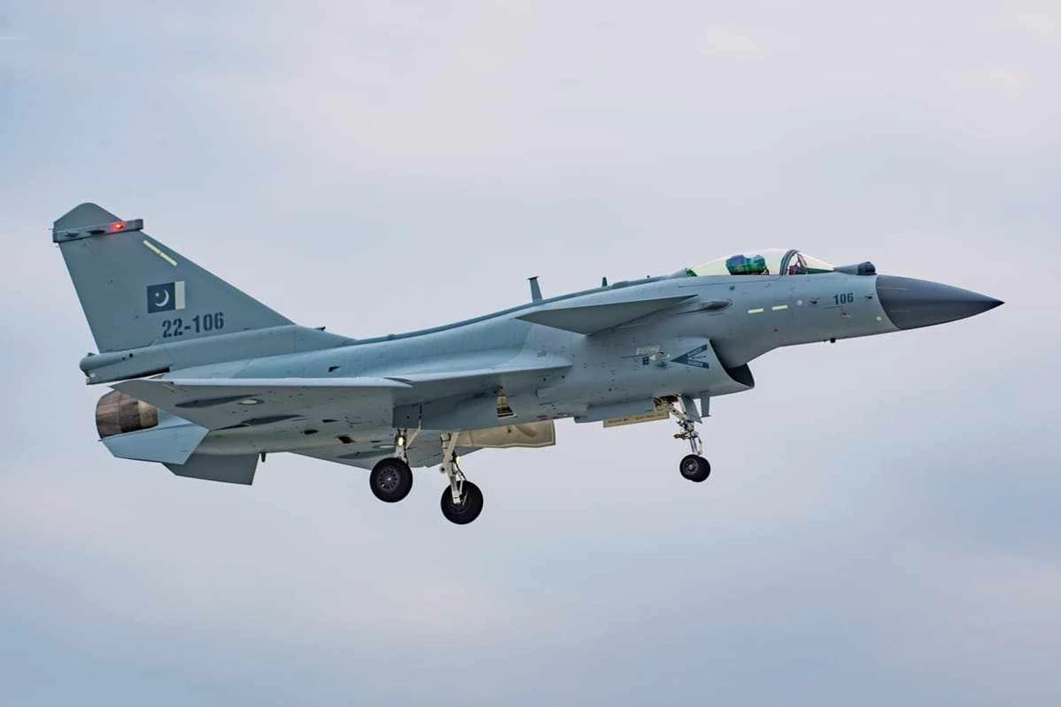 Indonésia próxima de adquirir 42 caças chineses Chengdu J-10C
