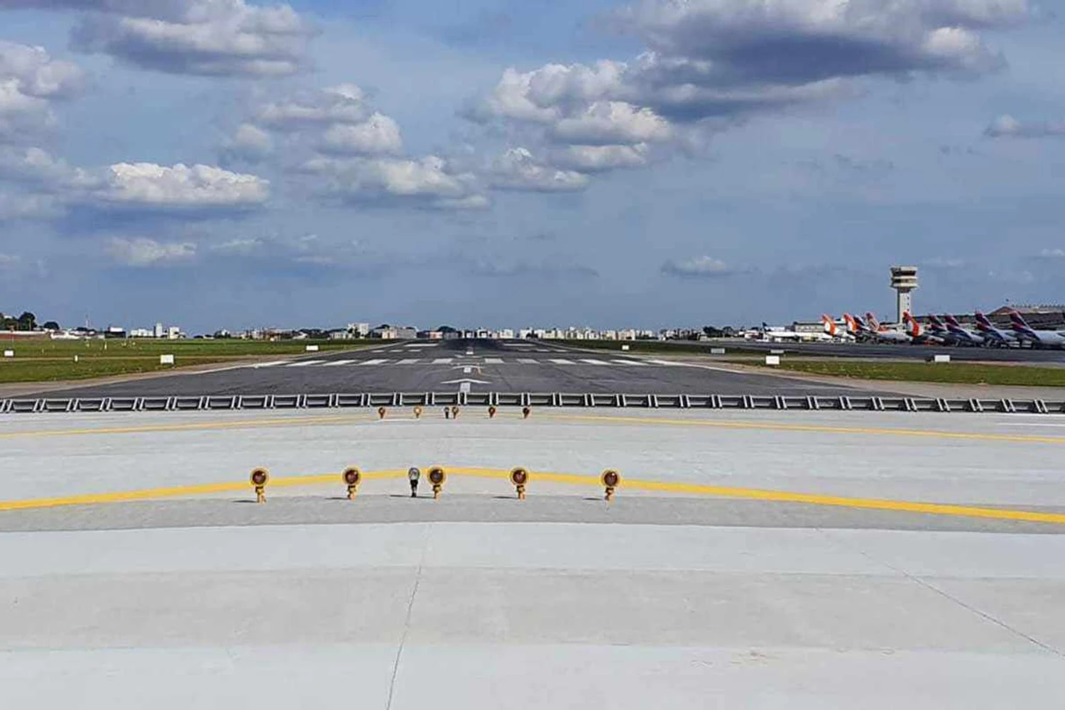 Infraero conclui obra de área de escape que “agarra” aviões em Congonhas