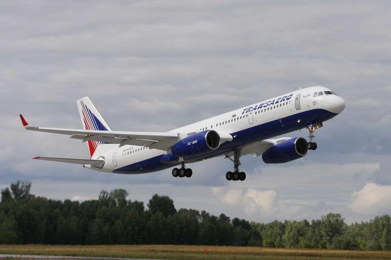 Tupolev Tu-214