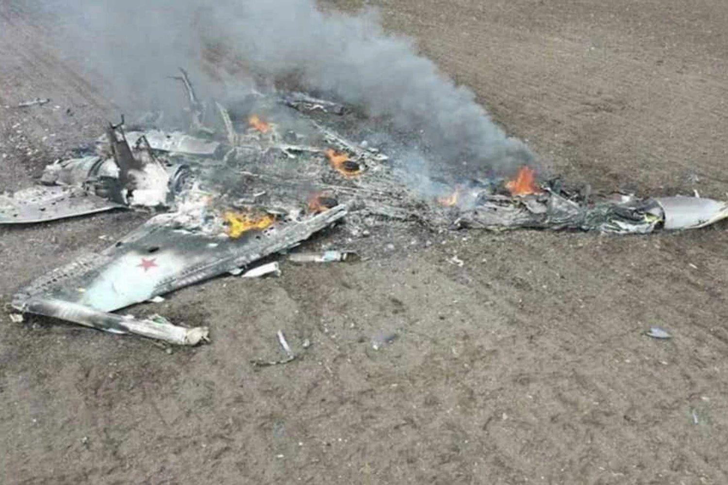 Destroços do Su-35S abatido na Ucrânia (Divulgação)