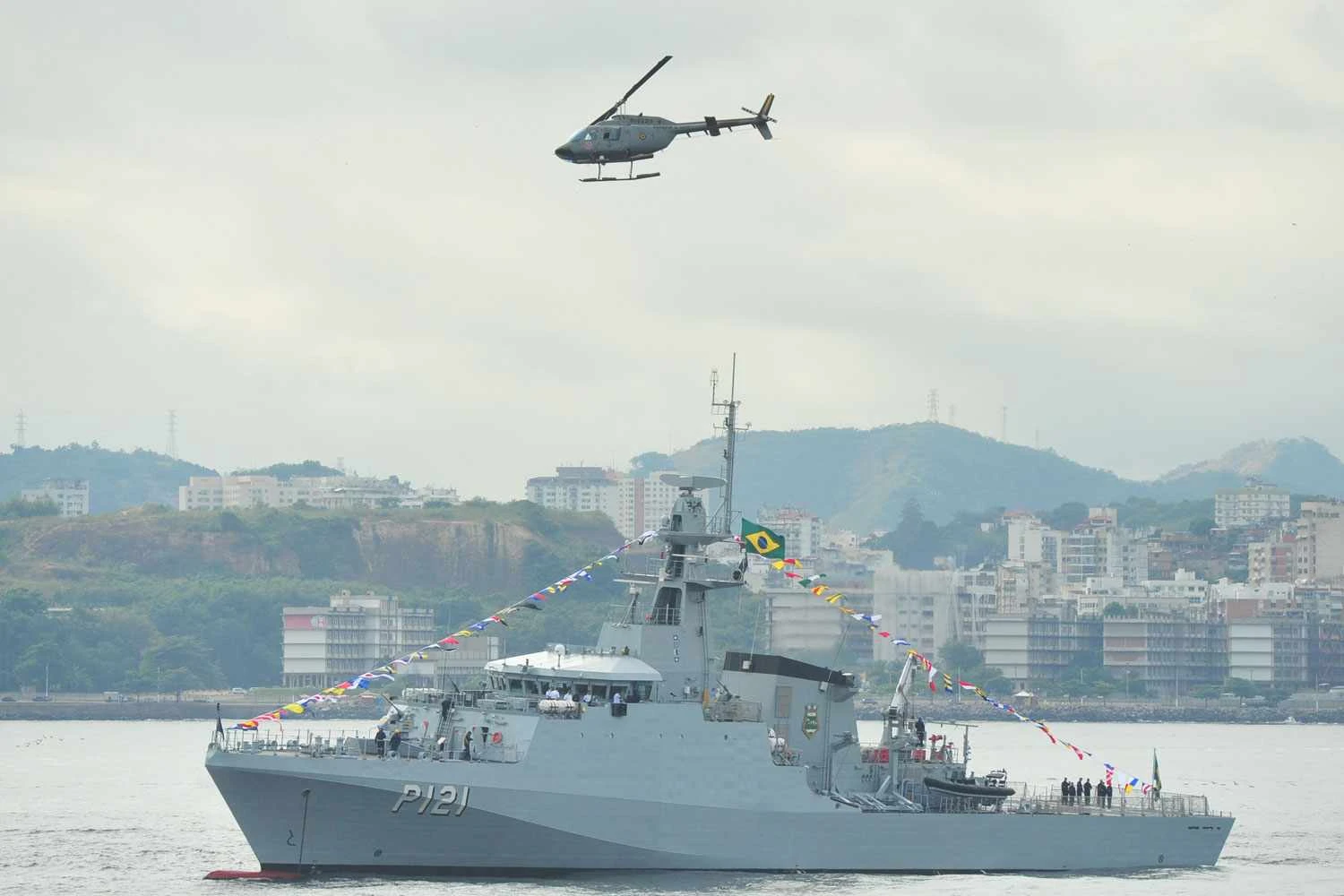 A Marinha deverá aposentar seus antigos Bell 206 (MB)