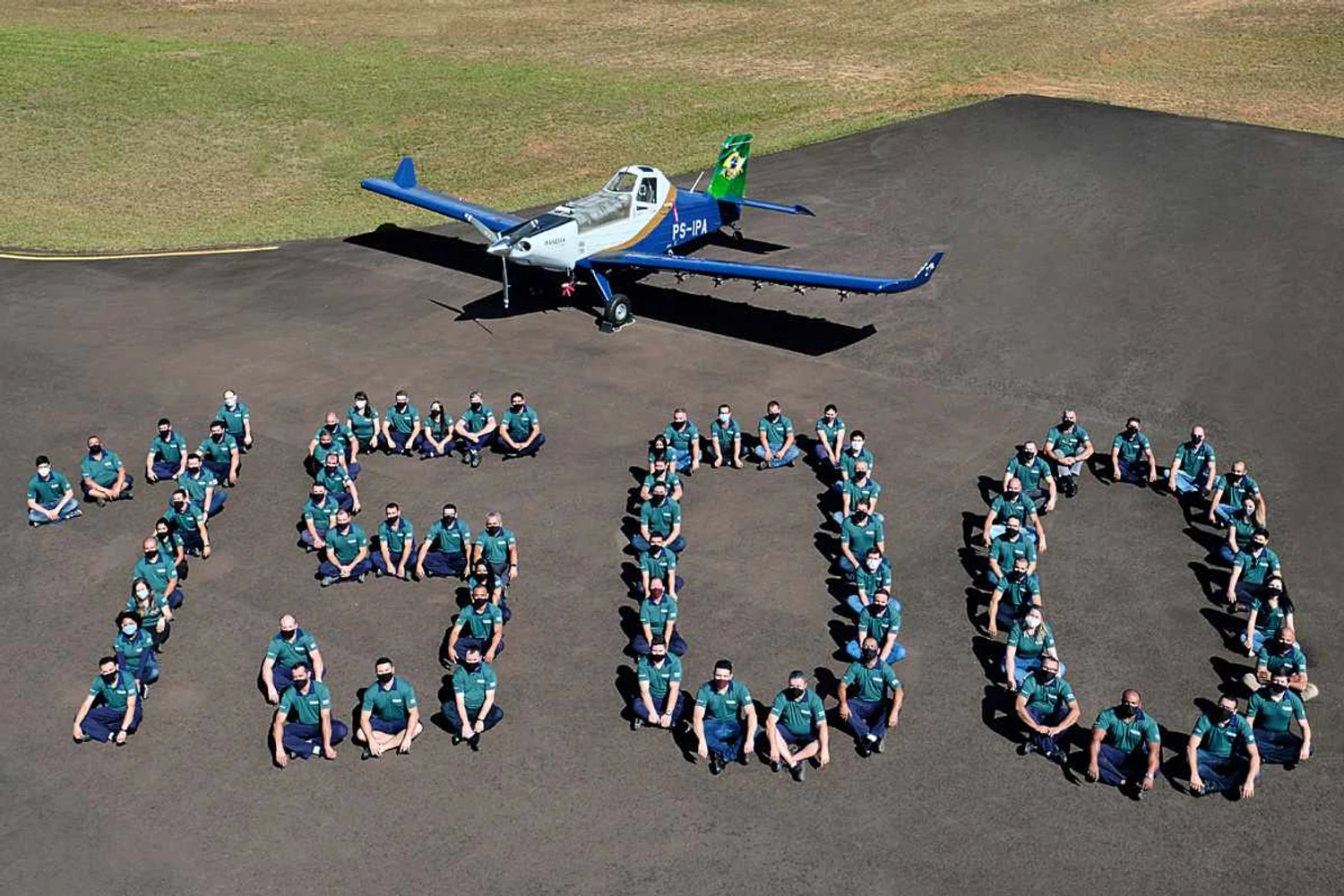 Avião agrícola Embraer Ipanema alcança 1.500 unidades entregues