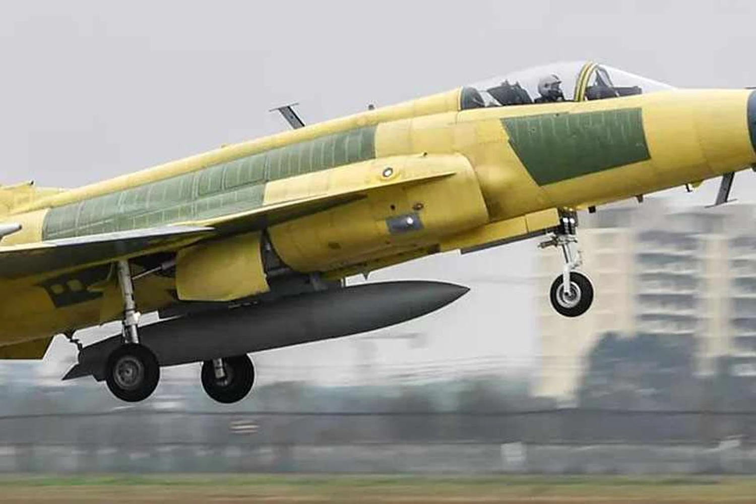O caça JF-17 Bloco  III (Chengdu)