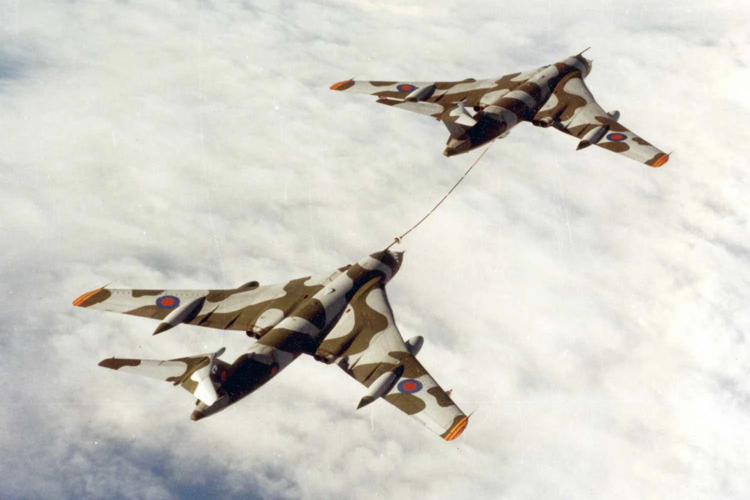 Os aviões-tanque Victor, que anteriormente eram bombardeiros da série V (RAF)