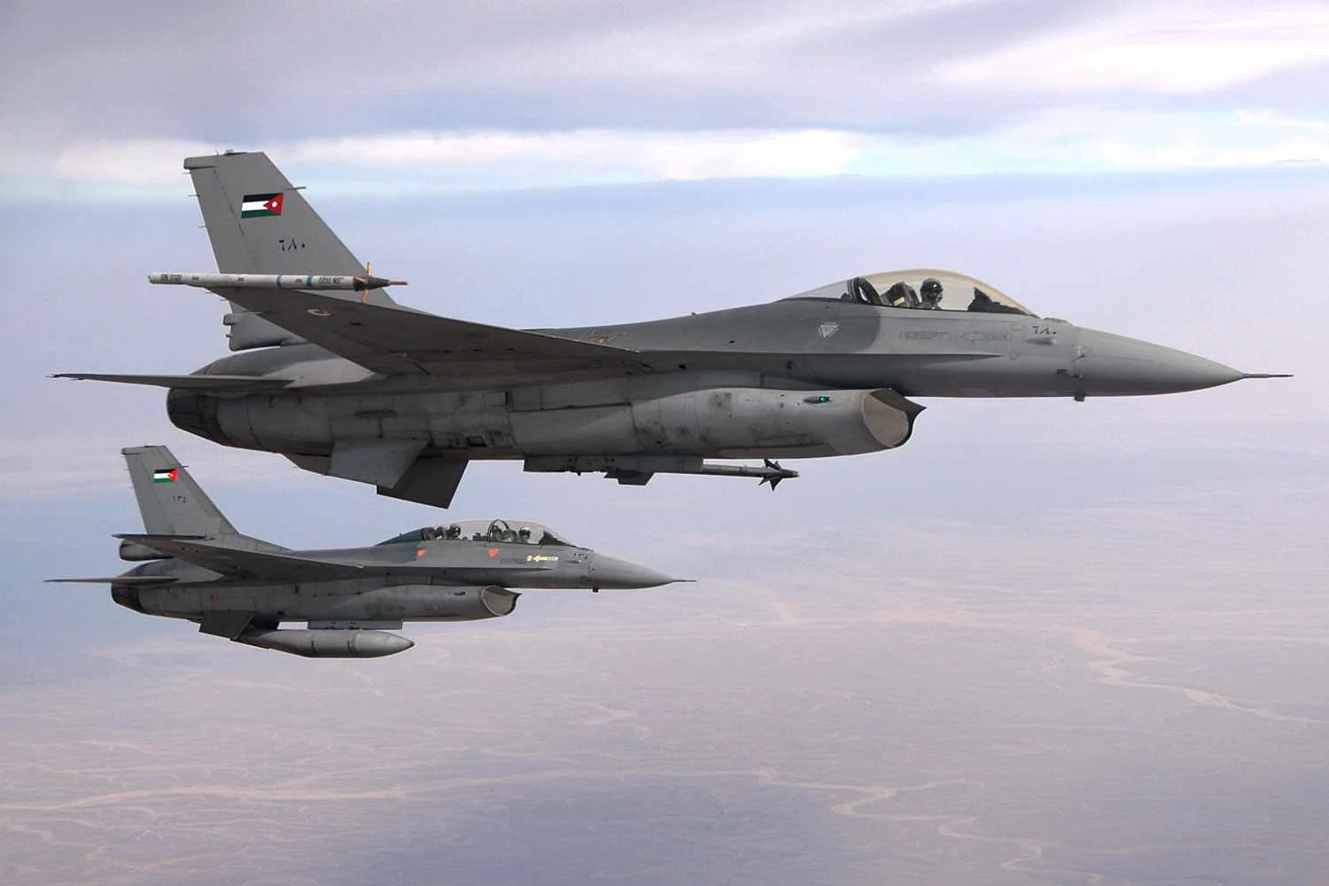 A Jordânia opera cerca de 60 calas F-16 das primeiras versões (USAF)