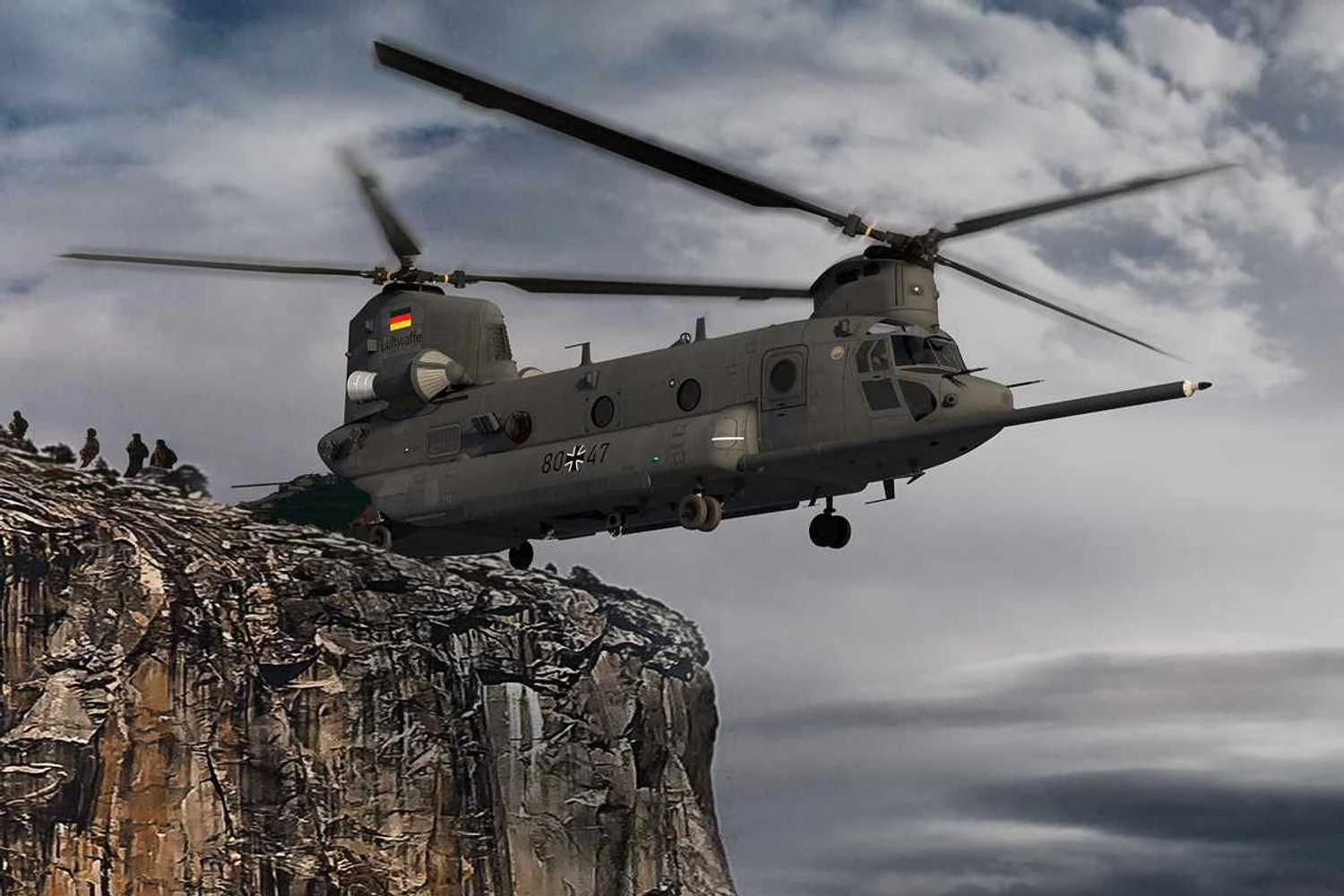 Na ponta do pé: o Chinook pode transportar 55 soldados ou até 10 toneladas de carga (Boeing)