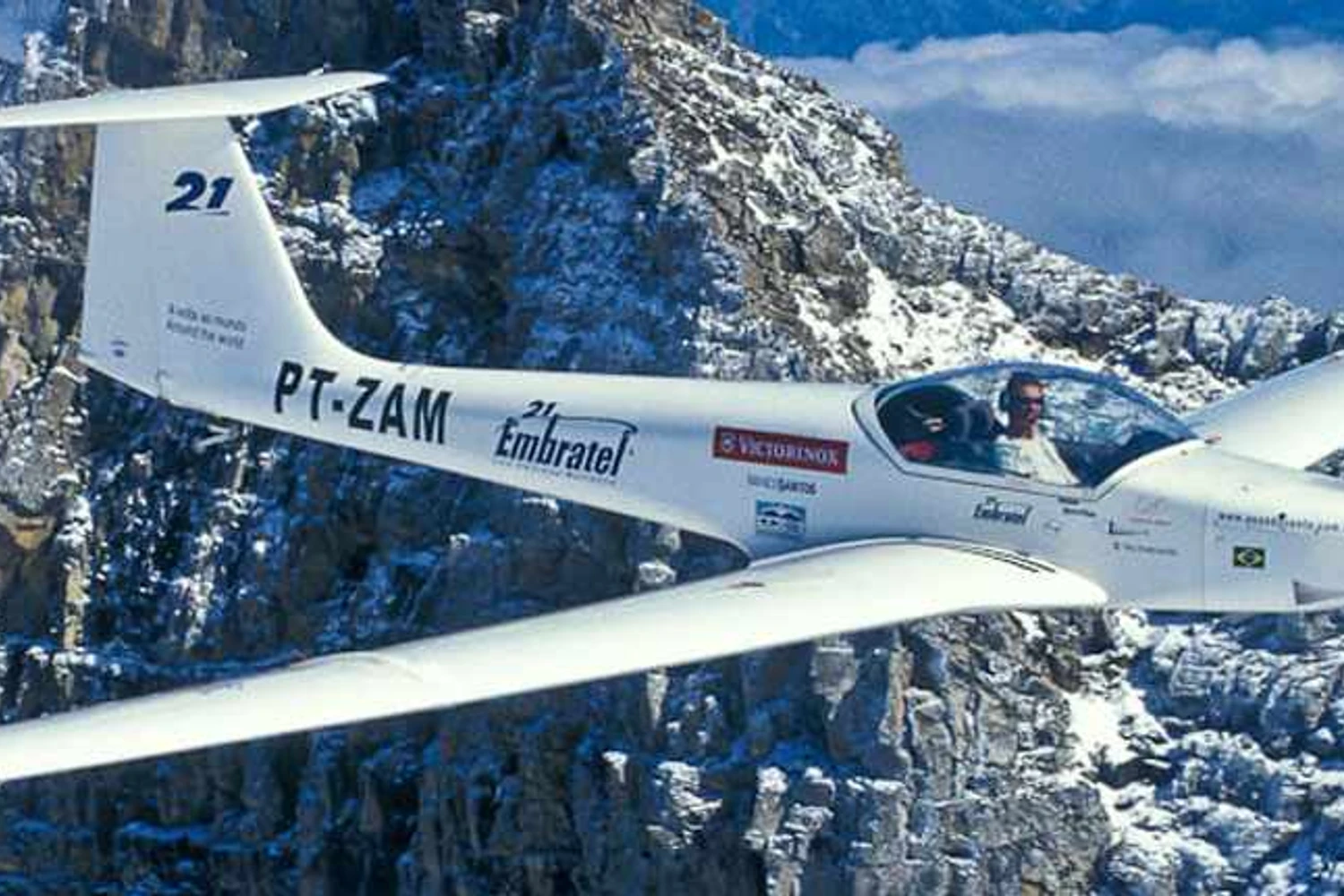 O motoplanador Ximango é o produto mais conhecido da Aeromot; modelo foi produzido entre 1986 e 2007 (Aeromot)