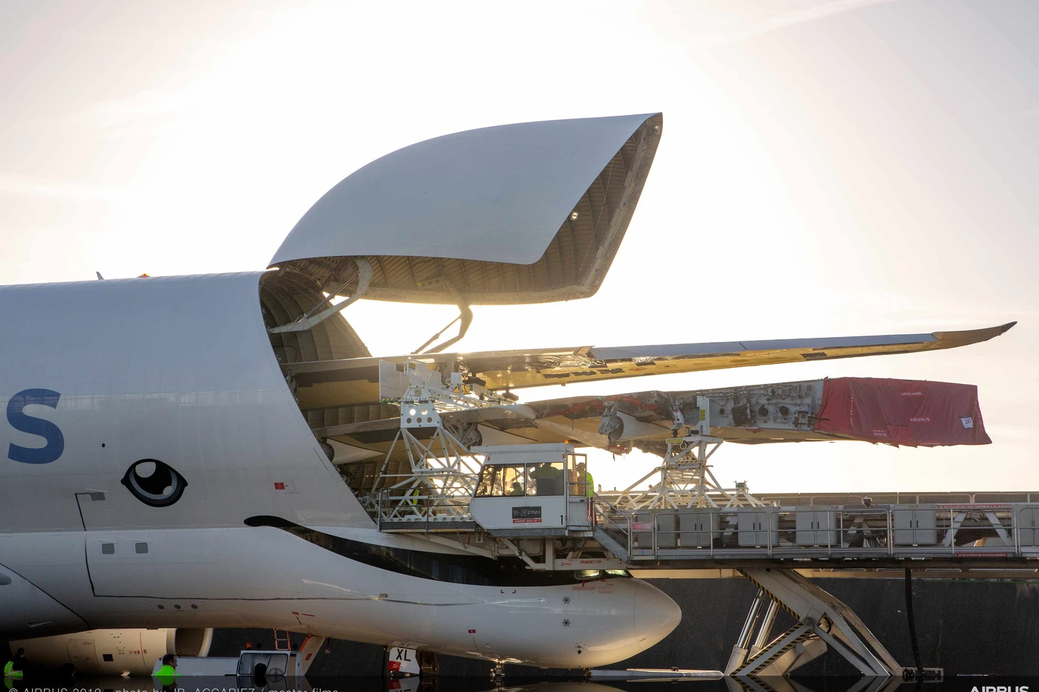 Beluga XL tem autonomia de 4.000 km com 51t de carga