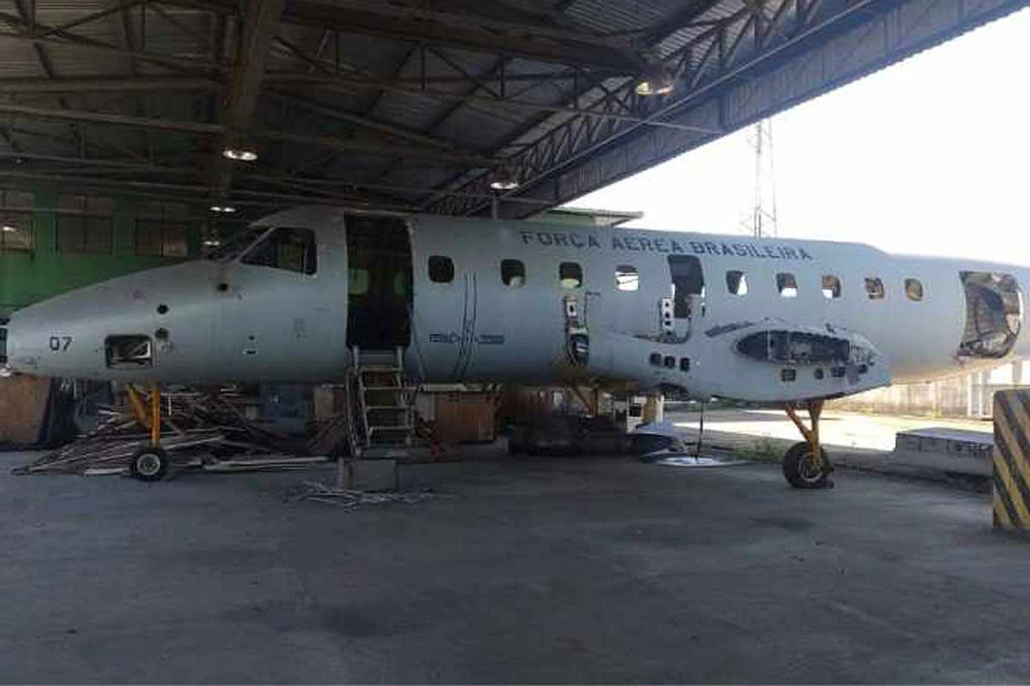 Turboélice C-97 (João Emilio Leiloeiro)