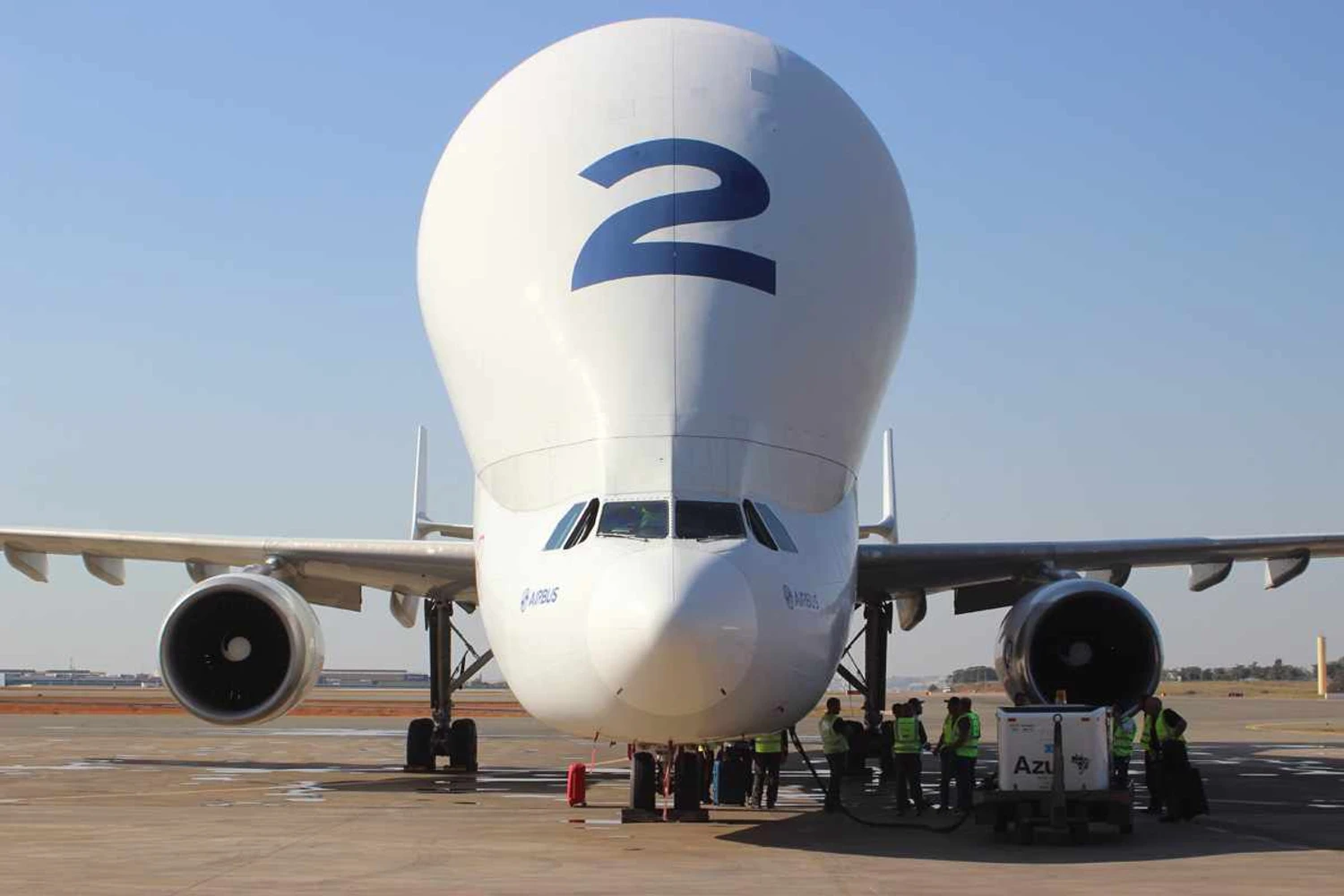 Airbus Beluga ST no aeroporto de Viracopos, em Campinas (Thiago Vinholes)