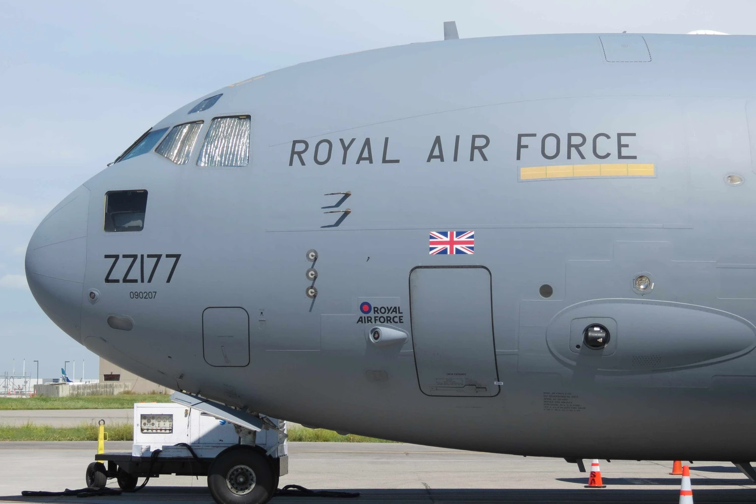 C-17A Globemaster III da RAF que levou a rainha Elizabeth II em imagem de 2012 (RAF-YYC/CC)