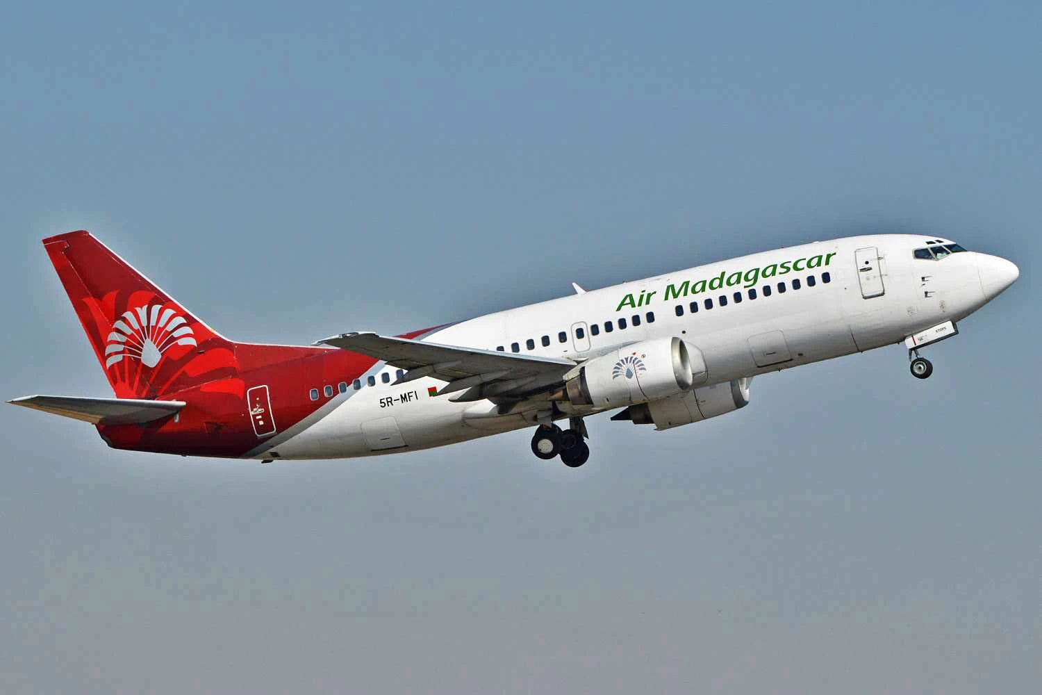 A Air Madagascar tem uma frota principal de turboélices ATR além de um antigo Boeing 737-300 e um A340-300 (Alan Wilson)