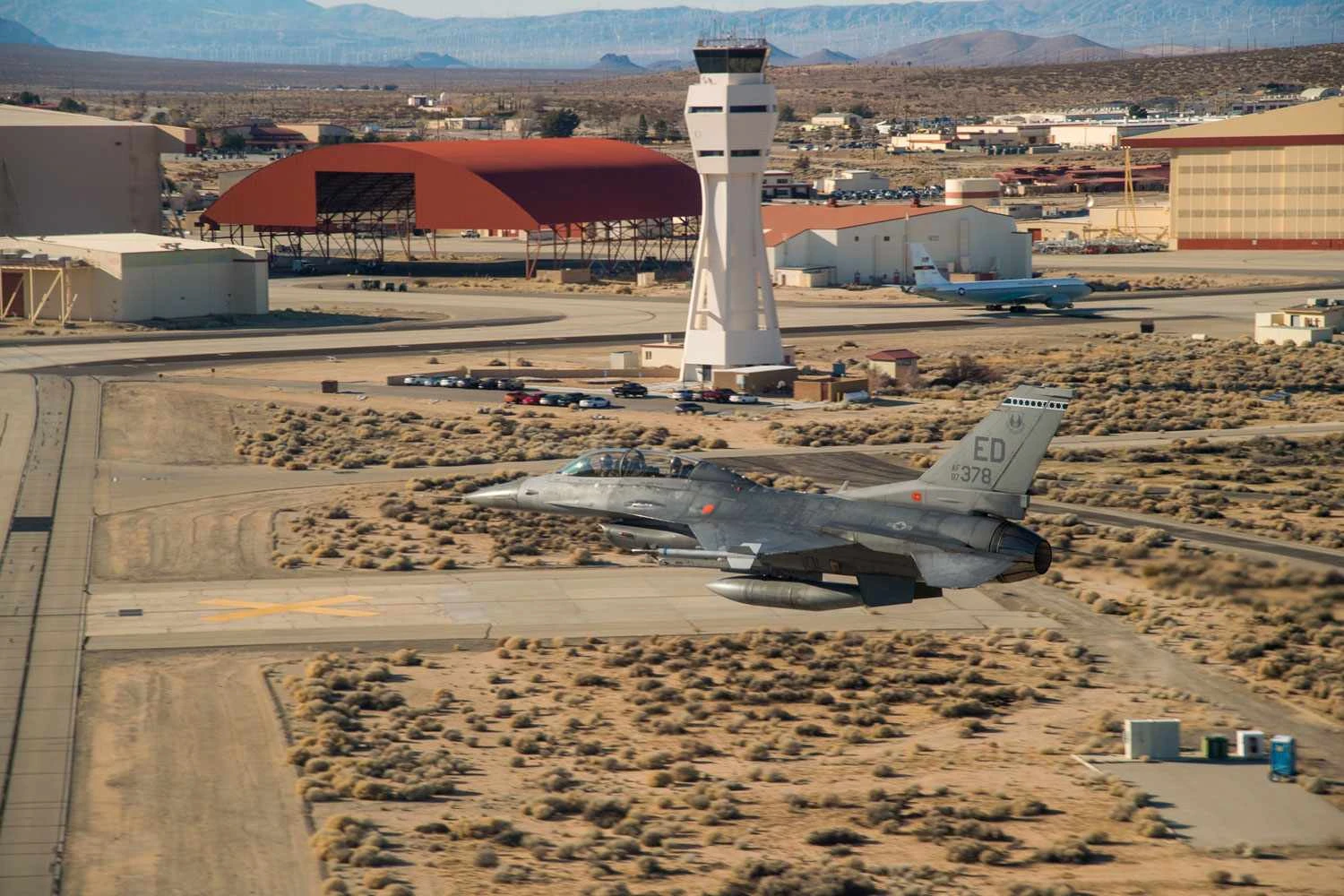 A base aérea de Edwards foi palco de vários recordes de velocidade (USAF)
