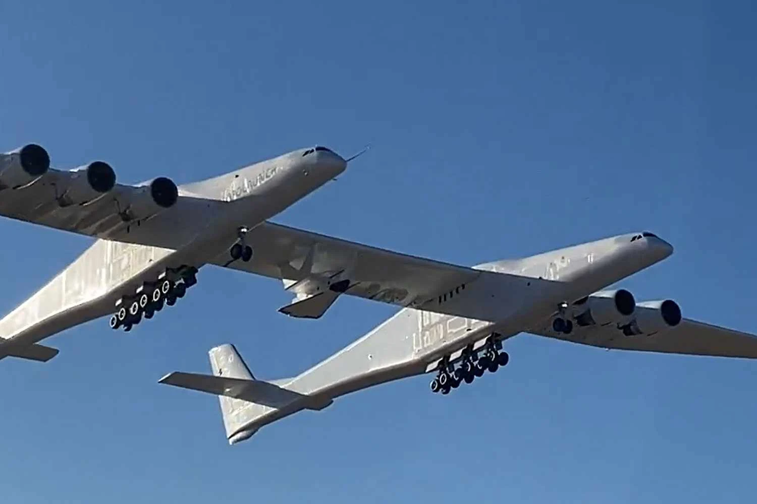 O Talon A (A0) é um protótipo não propulsionado (Stratolaunch)